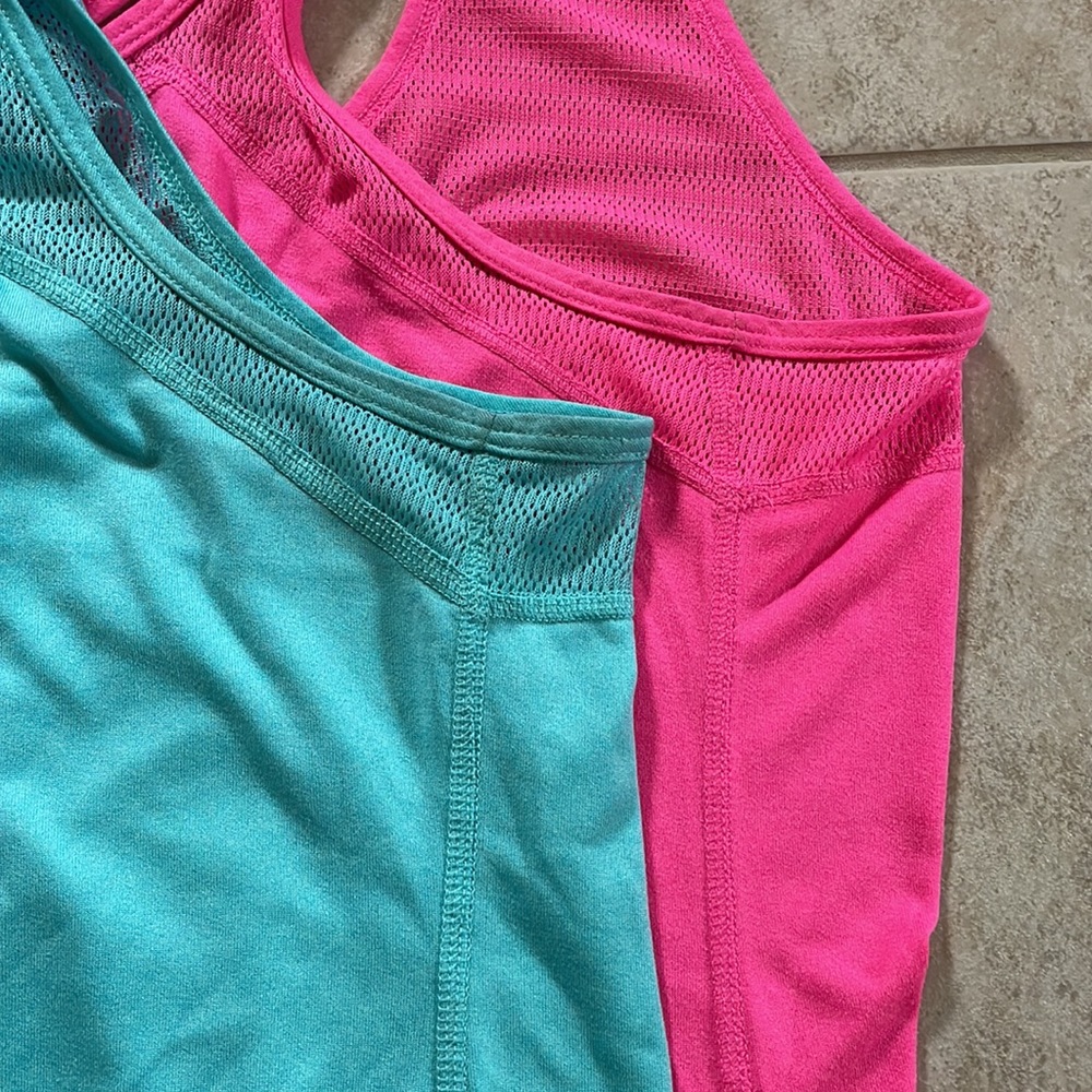 Nike Dri-Fit Tanks - Picture 10 of 11